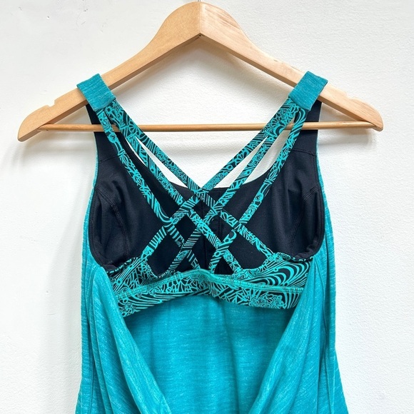 Lululemon Free To Be Serene Tank (2 In 1) Med. Support For C/D Cup Green, Size 4 - Picture 12 of 14